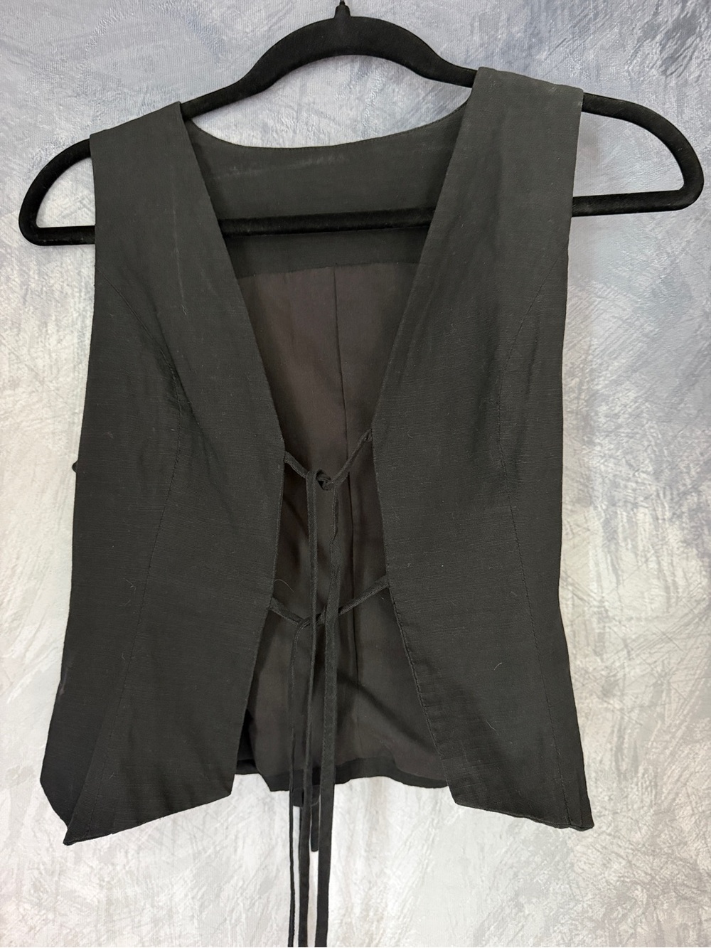 Commense Black Tank Vest